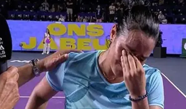 Ons Jabeur breaks down in tears, retires hurt