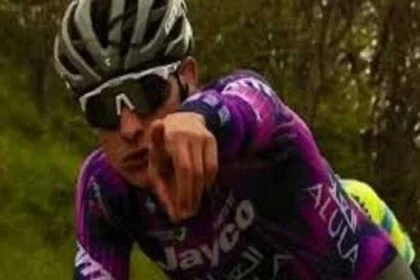 19-year-old cyclist dies after crash during race