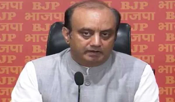 BJP alleges INDI Bloc promoting ‘Namazwad’, undermining constitutional values