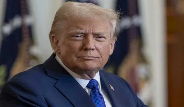 US judge blocks Trump ban on asylum claims